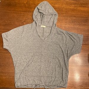 Ginger G short sleeve grey hoodie.